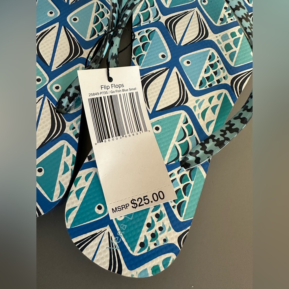 NWT Vera Bradley go fish flip flops size small